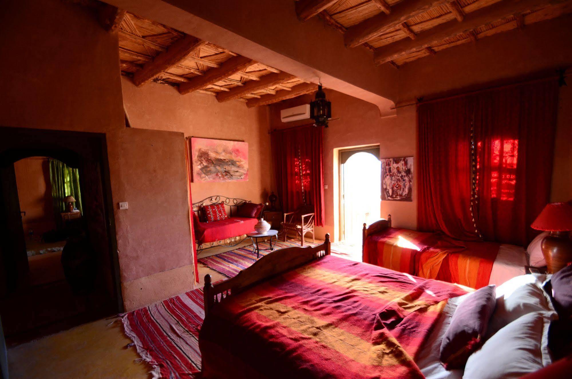 Bed and Breakfast Kasbah Du Peintre Ait Benhaddou Exterior foto