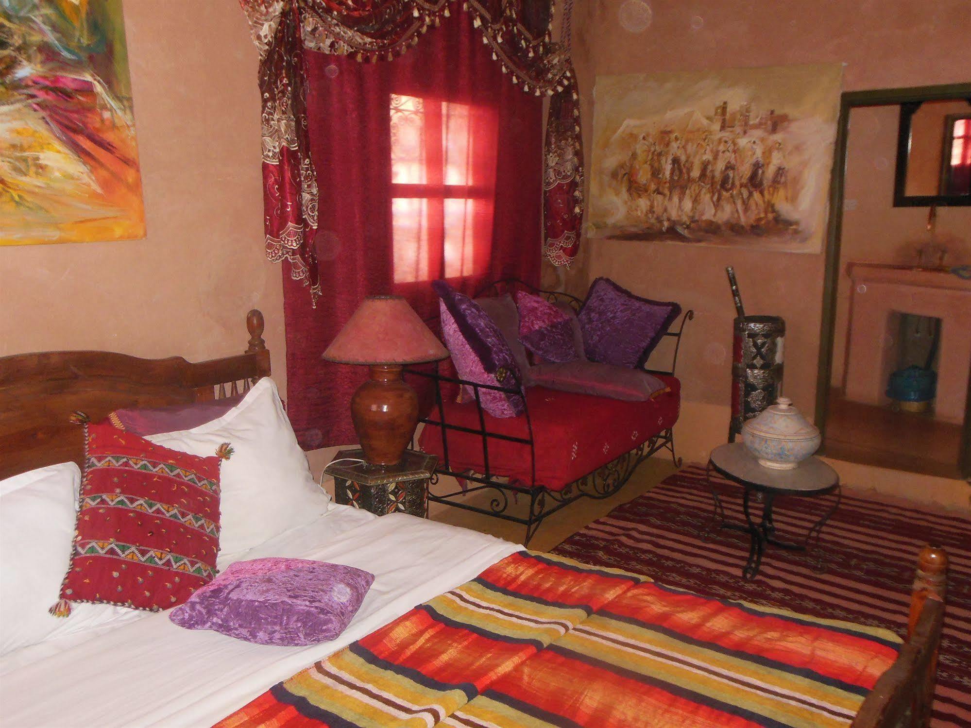 Bed and Breakfast Kasbah Du Peintre Ait Benhaddou Exterior foto